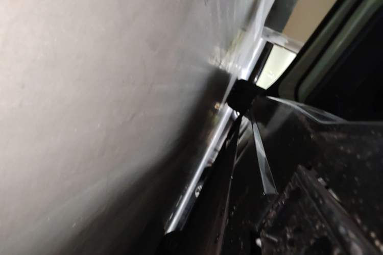 Used Hongqi EH7 2025 600 Smart Selection Edition Left Side Sill
