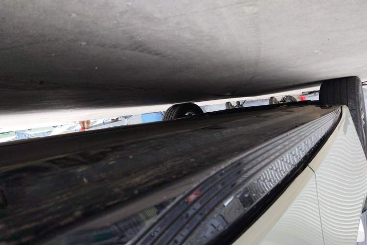 Used Hongqi EH7 2025 600 Smart Selection Edition Left Side Sill