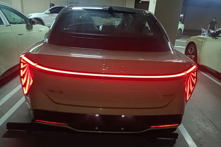 Used Hongqi EH7 2025 690 Smart Selection Edition Rear