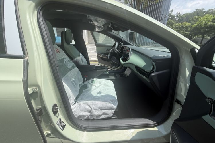 Used Hongqi EH7 2025 690 Smart Selection Edition Right Front Seat
