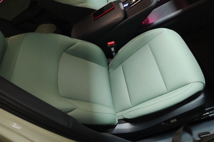 Used Hongqi EH7 2025 600 Smart Selection Edition Right Front Seat