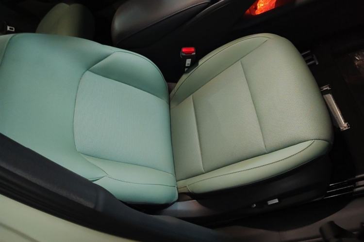 Used Hongqi EH7 2025 600 Smart Selection Edition Right Front Seat