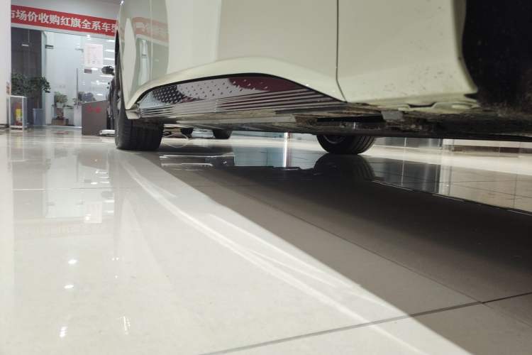 Used Hongqi EH7 2025 600 Smart Selection Edition Right Side Sill