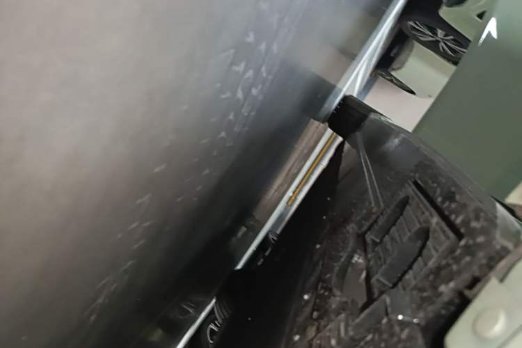 Used Hongqi EH7 2025 690 Smart Selection Edition Right Side Sill