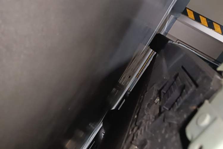 Used Hongqi EH7 2025 690 Smart Selection Edition Right Side Sill