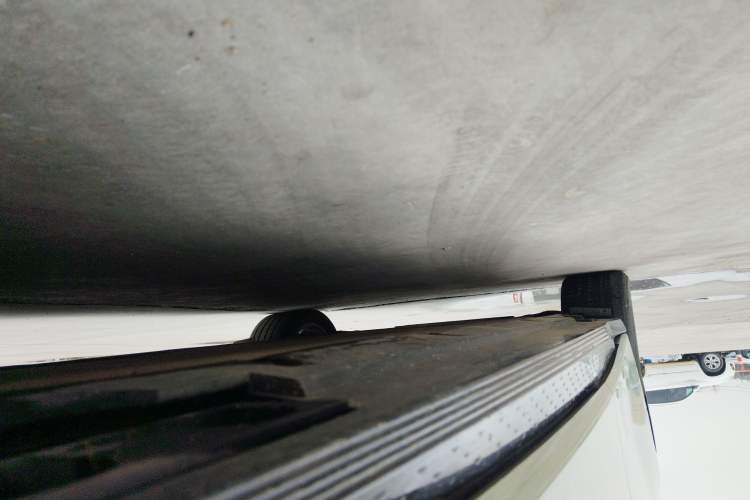 Used Hongqi EH7 2025 600 Smart Selection Edition Right Side Sill