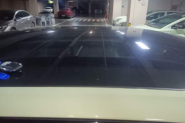 Used Hongqi EH7 2025 690 Smart Selection Edition Roof