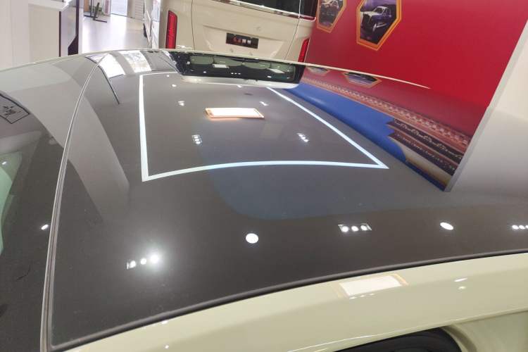 Used Hongqi EH7 2025 600 Smart Selection Edition Roof