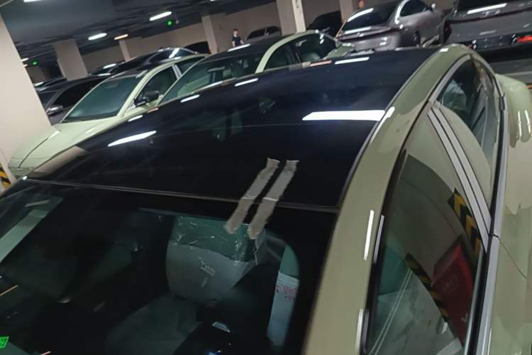Used Hongqi EH7 2025 690 Smart Selection Edition Roof