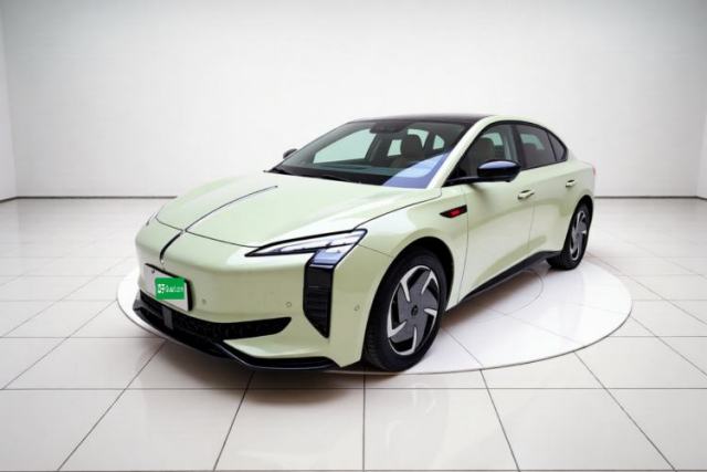 Used Hongqi EH7 2025 690 Smart Selection Edition