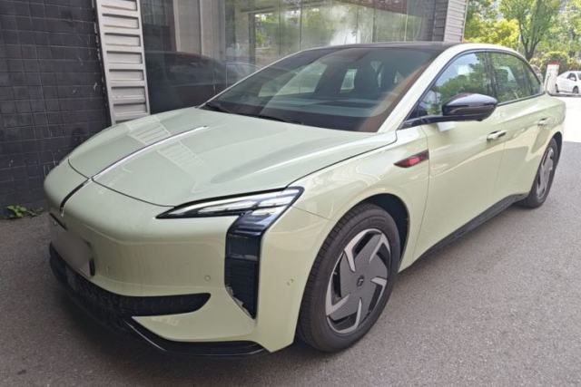 Used Hongqi EH7 2025 690 Smart Selection Edition