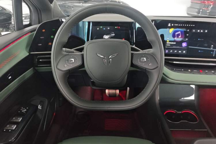 Used Hongqi EH7 2025 690 Smart Selection Edition Steering Wheel