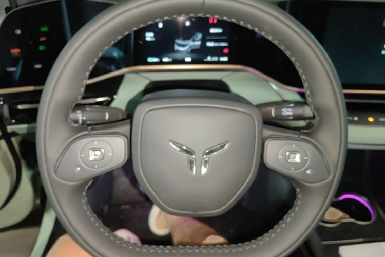 Used Hongqi EH7 2025 690 Smart Selection Edition Steering Wheel
