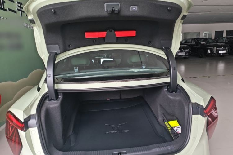 Used Hongqi EH7 2025 600 Smart Selection Edition Trunk
