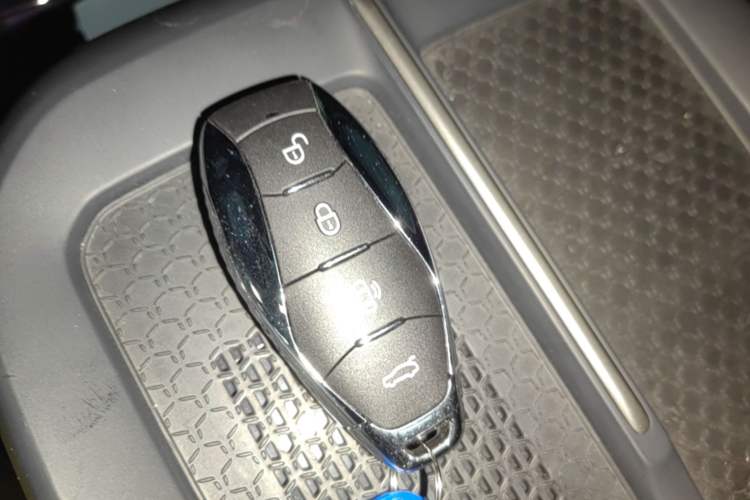 Used Hongqi EH7 2025 690 Smart Selection Edition Vehicle Key