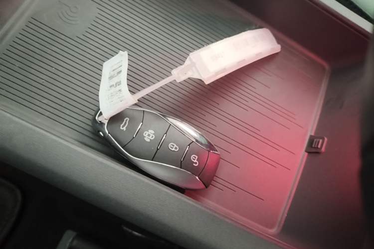 Used Hongqi EH7 2025 690 Smart Selection Edition Vehicle Key