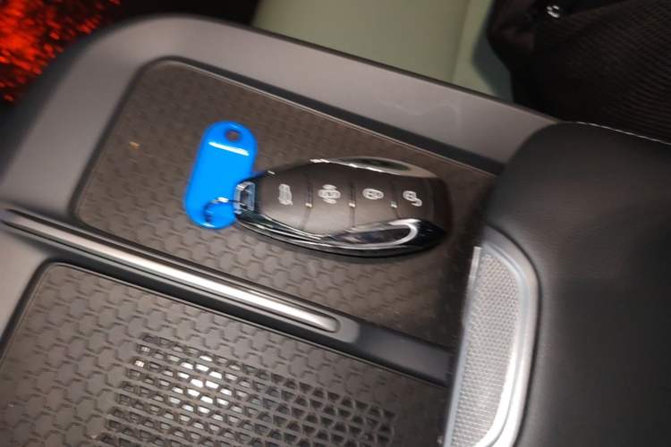 Used Hongqi EH7 2025 600 Smart Selection Edition Vehicle Key