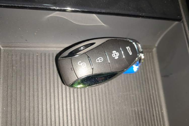 Used Hongqi EH7 2025 690 Smart Selection Edition Vehicle Key