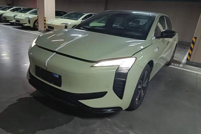 Used Hongqi EH7 2025 690 Smart Selection Edition