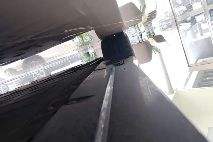 Used Hongqi EH7 2025 640 All-Wheel Drive Smart Selection Edition Chassis Rear Right