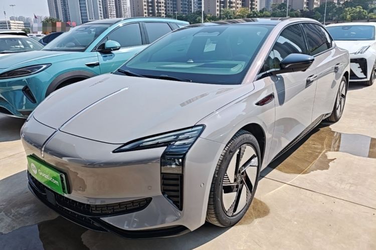 Hongqi EH7 2025 640 All-Wheel Drive Smart Selection Edition