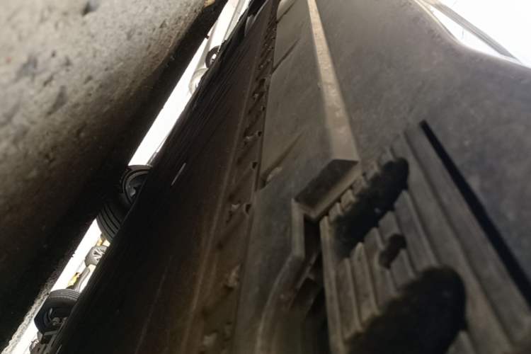 Used Hongqi EH7 2025 640 All-Wheel Drive Smart Selection Edition Chassis Rear Left
