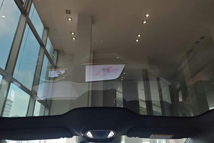 Used Hongqi EH7 2025 640 All-Wheel Drive Smart Selection Edition Headliner