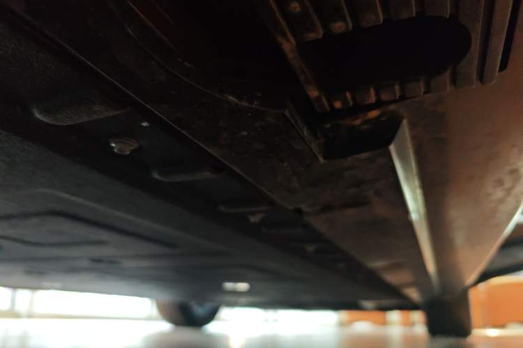 Used Hongqi EH7 2025 640 All-Wheel Drive Smart Selection Edition Right Side Sill