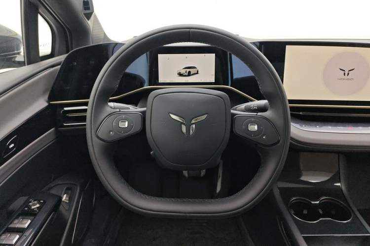 Used Hongqi EH7 2025 640 All-Wheel Drive Smart Selection Edition Steering Wheel