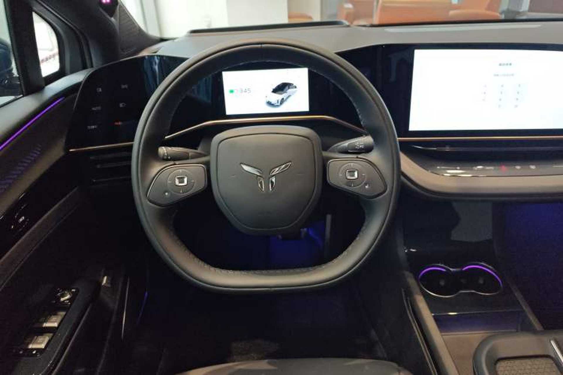 Used Hongqi EH7 2025 640 All-Wheel Drive Smart Selection Edition Steering Wheel