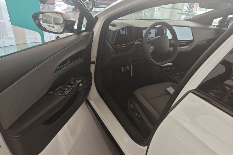 Used Hongqi EH7 2025 600 Smart Selection Edition Driver Seat