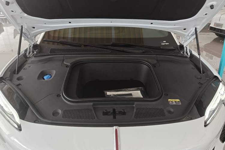 Used Hongqi EH7 2025 600 Smart Selection Edition Engine Bay
