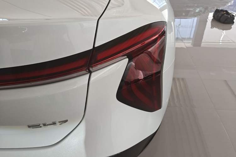 Used Hongqi EH7 2025 600 Smart Selection Edition Exterior 3