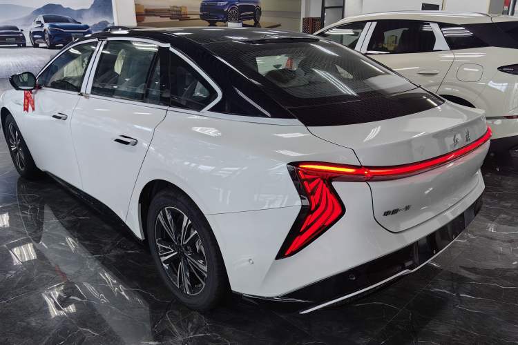 Used Hongqi EH7 2025 690 Smart Selection Edition Exterior 4