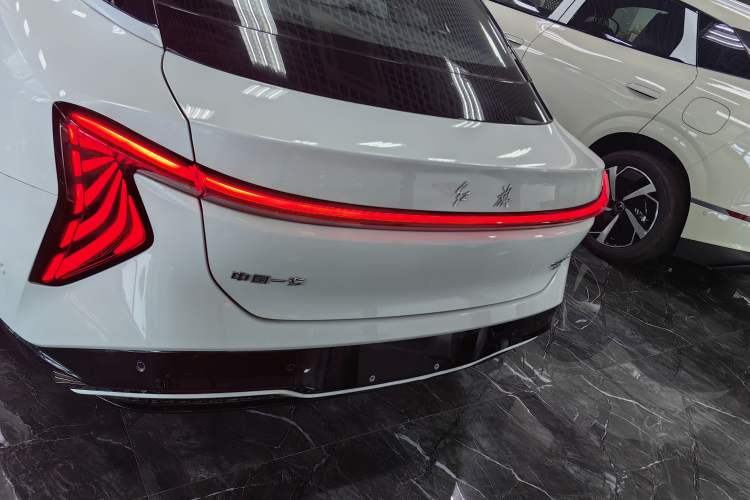 Used Hongqi EH7 2025 690 Smart Selection Edition Exterior 5