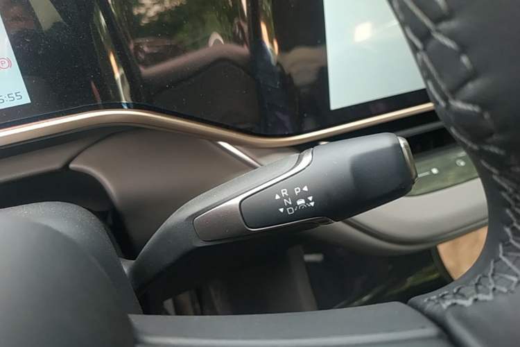 Used Hongqi EH7 2025 600 Smart Selection Edition Gear Lever