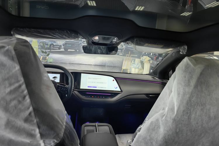 Used Hongqi EH7 2025 690 Smart Selection Edition Interior 1