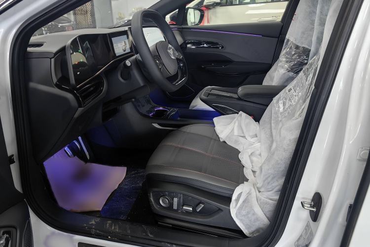 Used Hongqi EH7 2025 690 Smart Selection Edition Interior 5