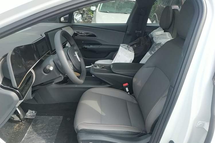 Used Hongqi EH7 2025 600 Smart Selection Edition Left Front Seat
