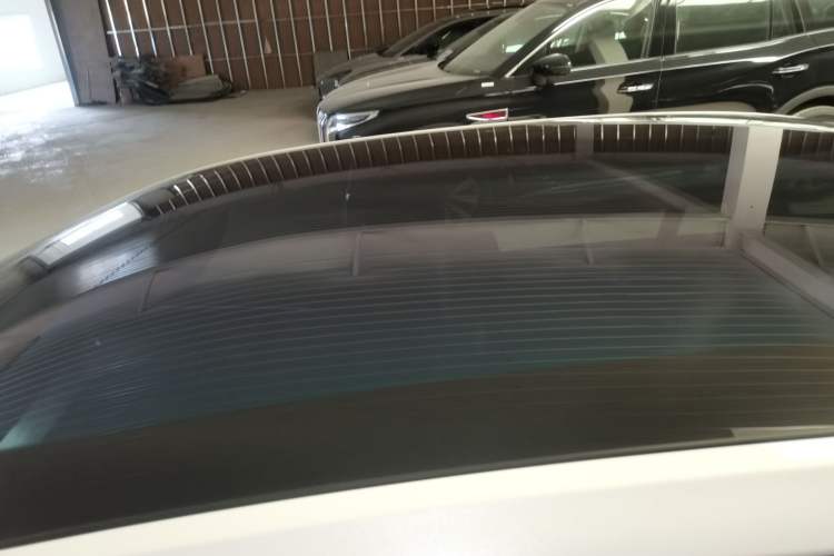 Used Hongqi EH7 2025 600 Smart Selection Edition Roof