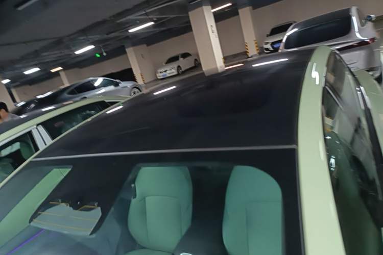Used Hongqi EH7 2025 690 Smart Selection Edition Roof