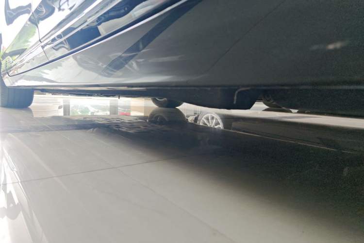 Used Hongqi Guoya 2024 3.0T V6 Version Chassis Rear Left
