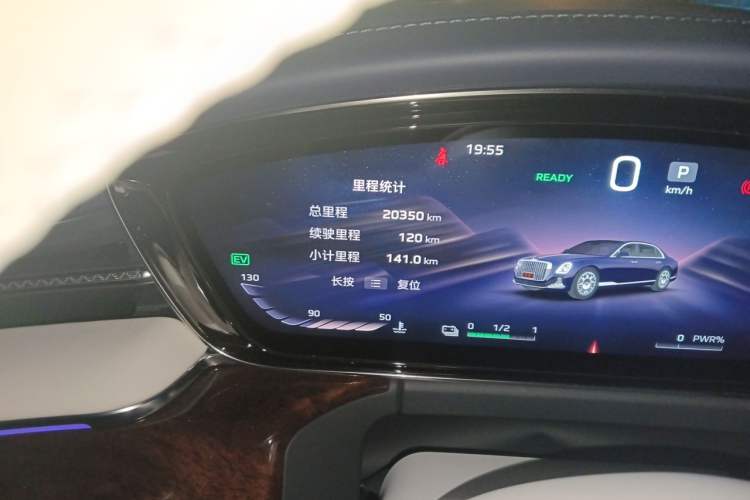 Used Hongqi Guoya 2024 4.0T V8 Version Odometer Close Up