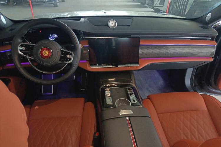 Used Hongqi Guoya 2024 3.0T V6 Version Center Console