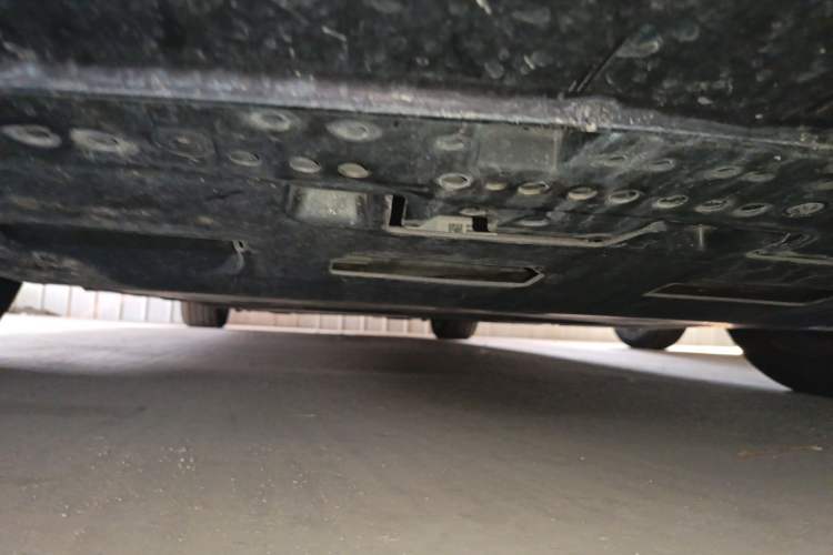 Used Hongqi Guoya 2024 3.0T V6 Version Chassis Front