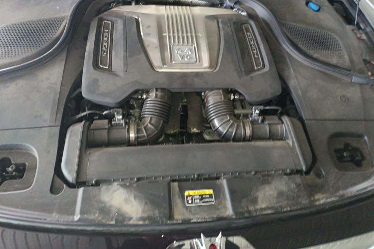 Used Hongqi Guoya 2024 3.0T V6 Version Engine Bay