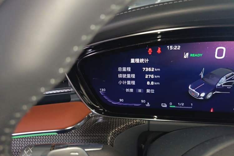 Used Hongqi Guoya 2024 3.0T V6 Version Odometer Close Up