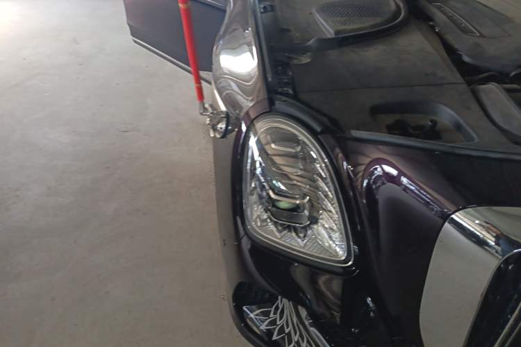 Used Hongqi Guoya 2024 3.0T V6 Version Right Front Headlight