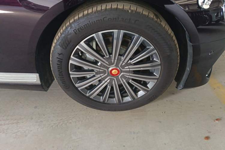 Used Hongqi Guoya 2024 3.0T V6 Version Right Front Wheel Hub