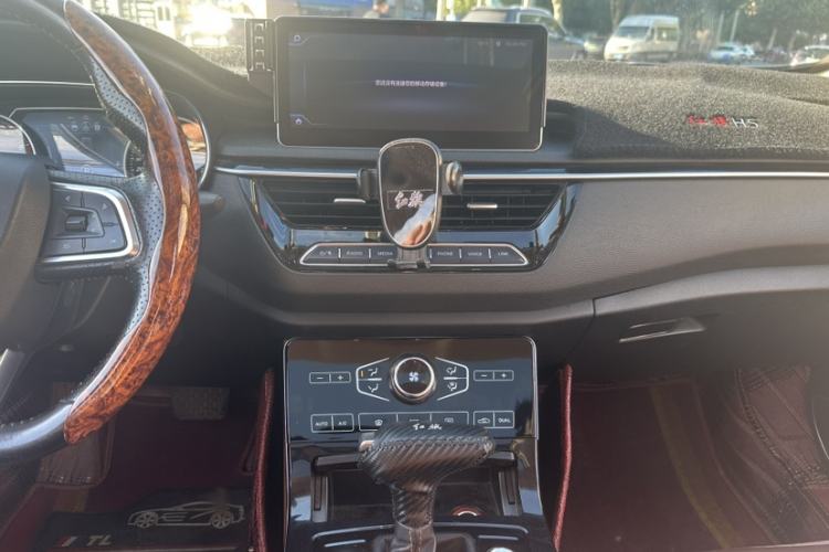 Used Hongqi H5 2018 30TD Dynamic Edition Audio And AC Panel
